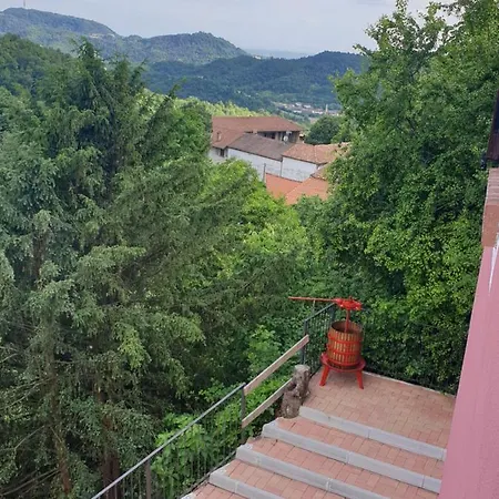 Casa vacanze Il Bosco Di Costanza E Ines *